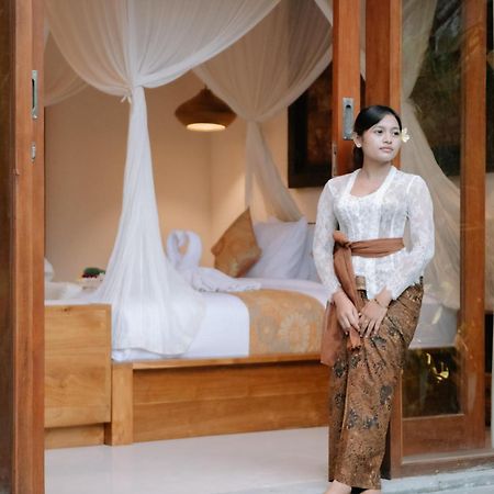 Madhawa Ubud Villa & Spa Exterior photo